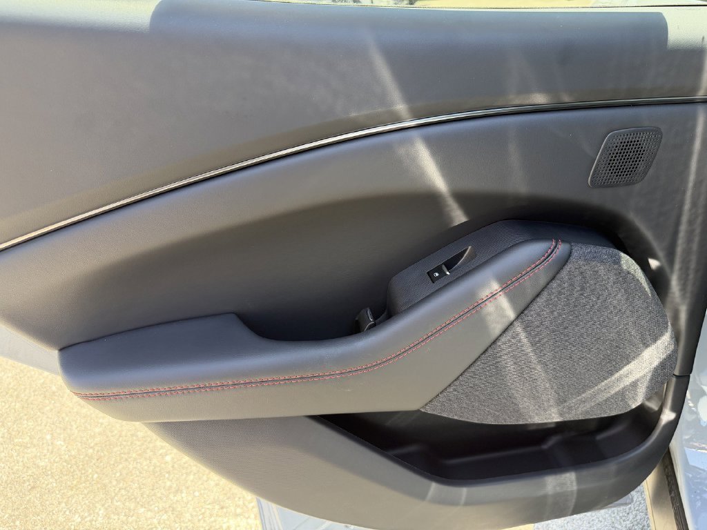 Used 2026 Gray Metallic Ford Premium image 21