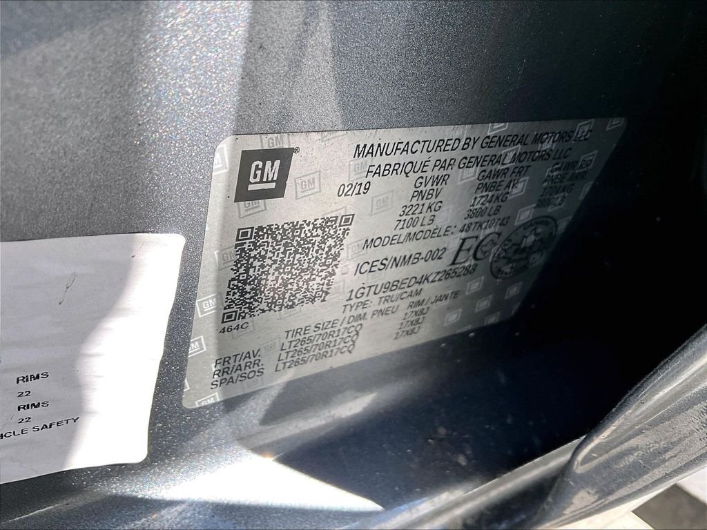 Used 2019 Smokey Quartz Metallic GMC SLE image 33
