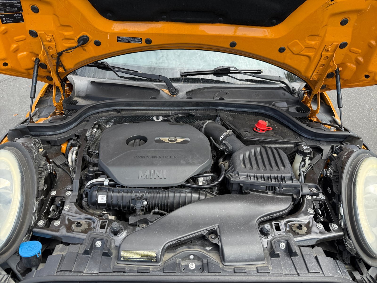 Used 2015 Volcanic Orange MINI Base image 20