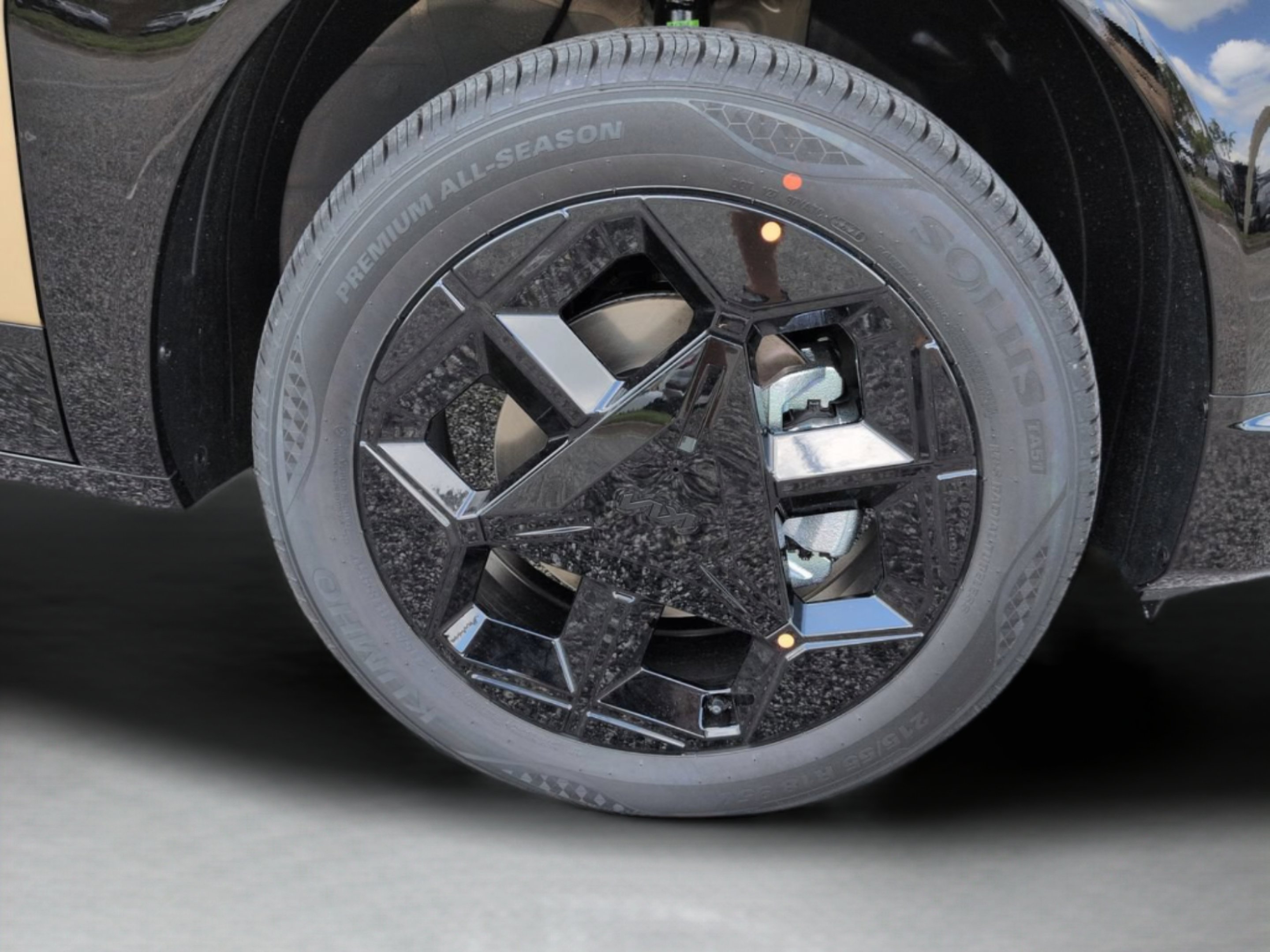 New 2027 Terrain Brown Kia X-Line S image 13