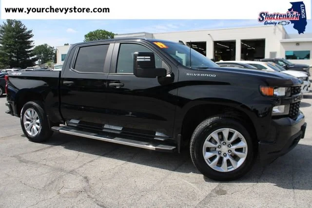 2019 Chevrolet Silverado 1500 Custom 4X4 Crew Cab Short Box's photo