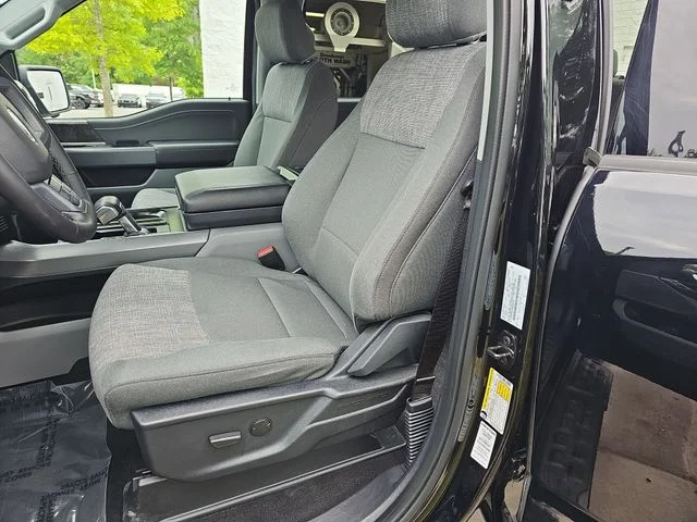 Used 2023 Black Ford XLT image 15