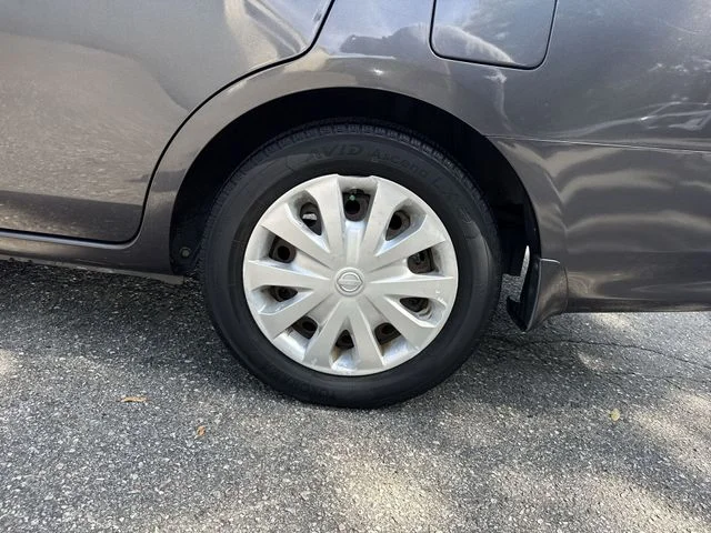 Used 2015 Gray Nissan 1.6 S image 29