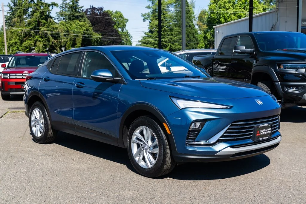 Used 2025 Blue Buick Preferred image 1