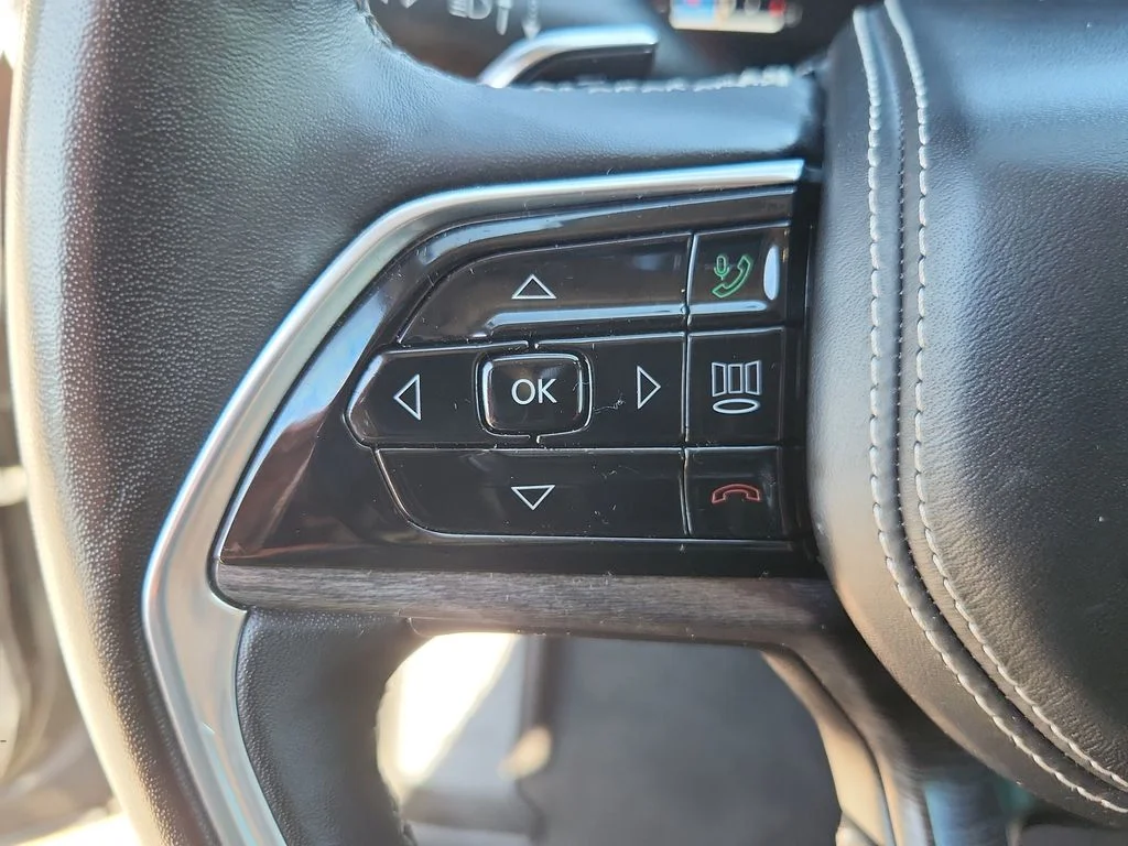Used 2022 Gray Jeep Overland image 21