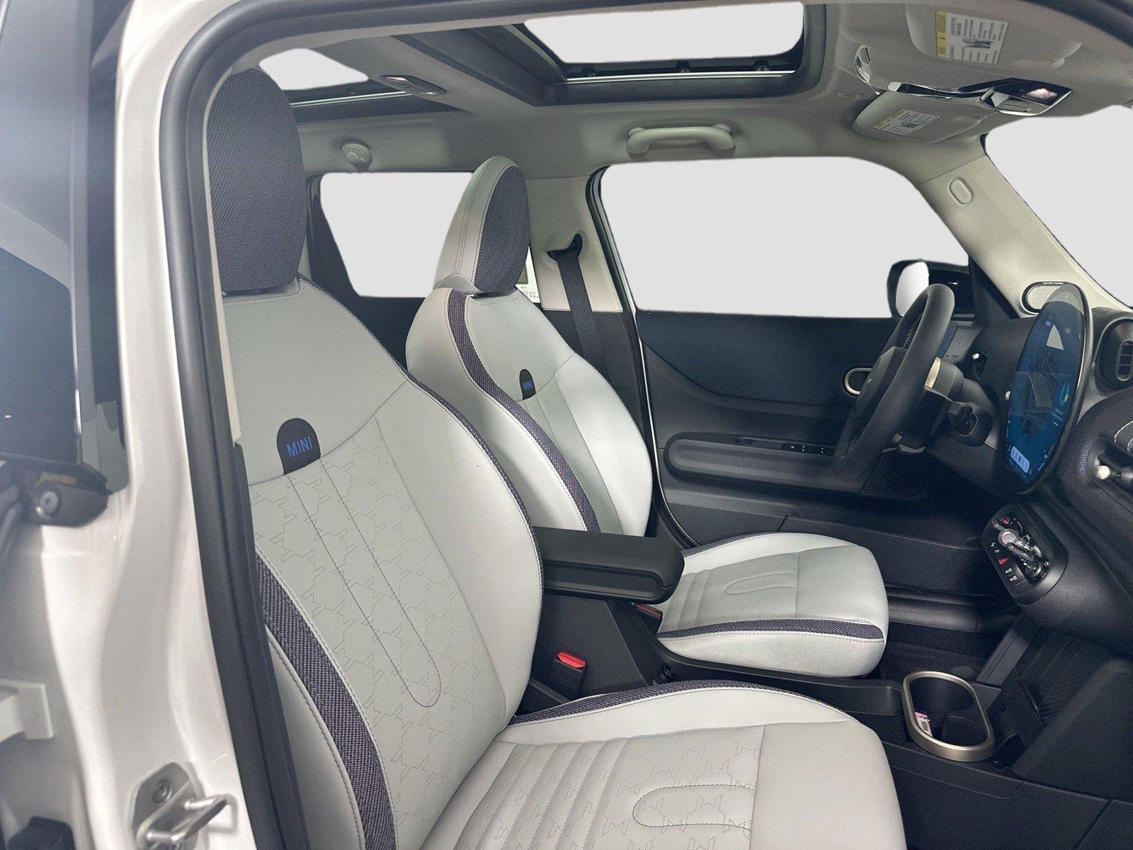 Certified Used 2025 Nanuq White Metallic MINI Cooper S image 27