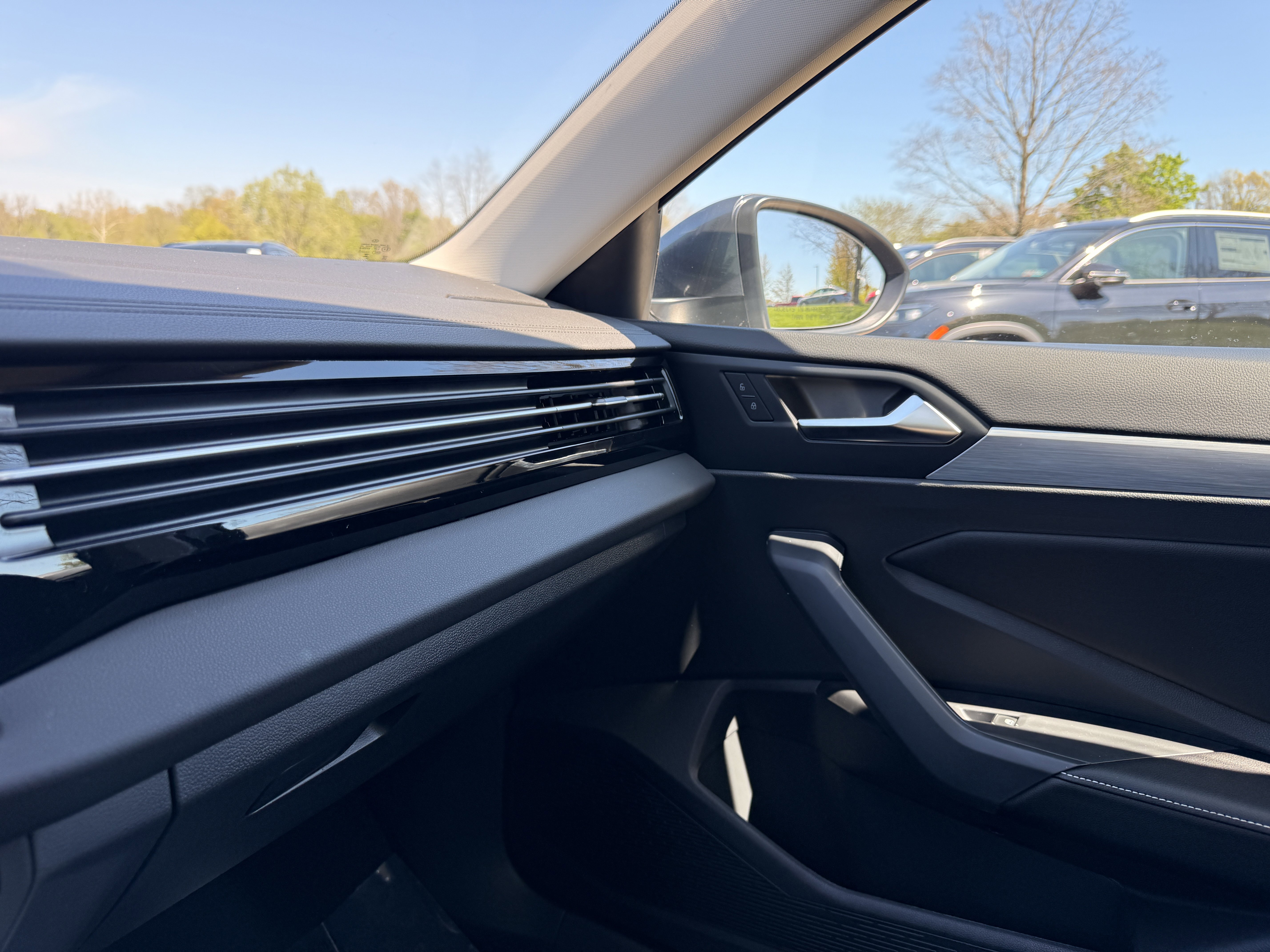 New 2026 Platinum Gray Metallic Volkswagen S image 26