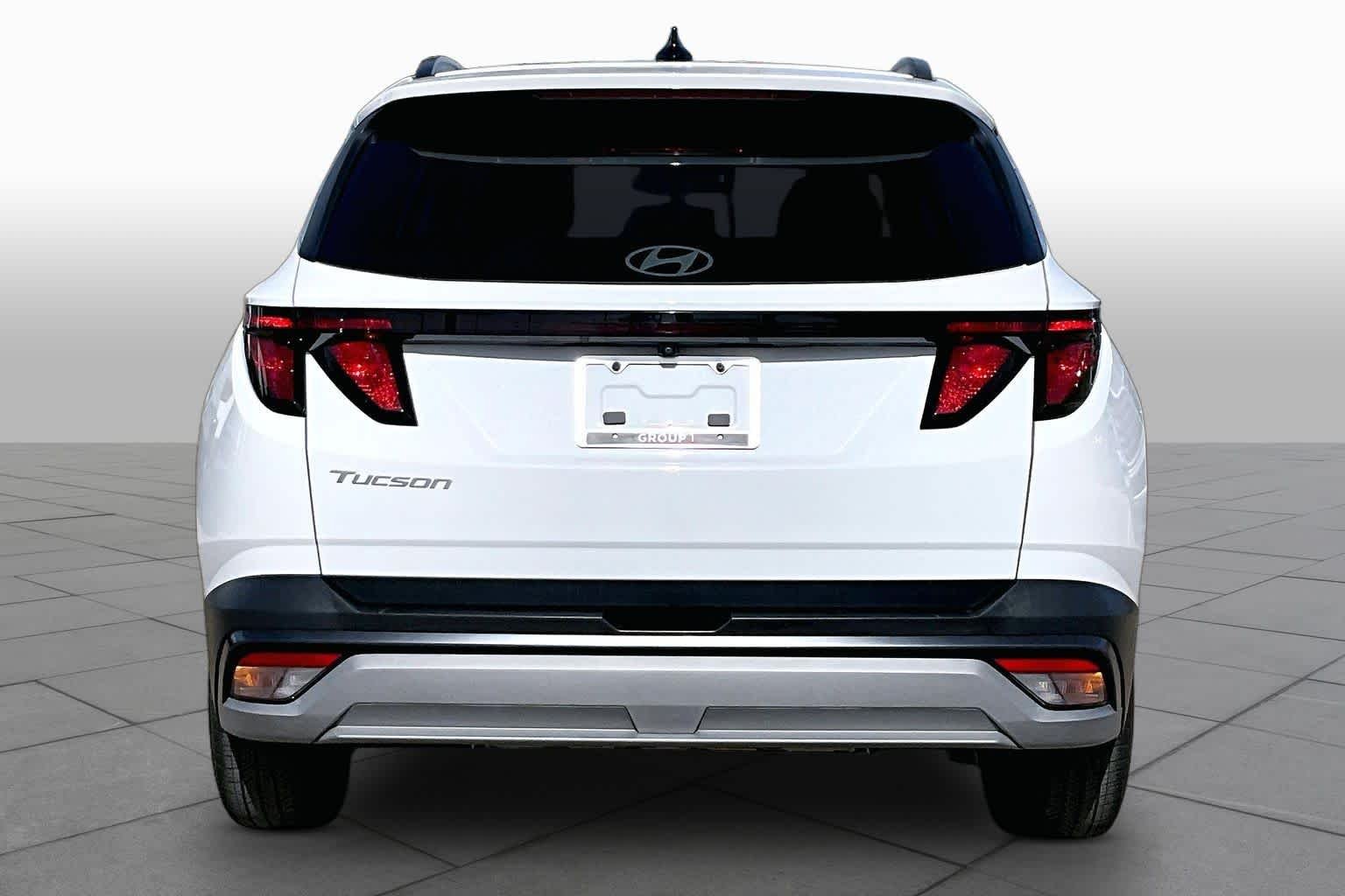 Used 2025 Serenity White Pearl Hyundai SEL image 4