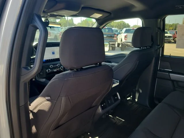 New 2026 Oxford White Ford XLT image 12