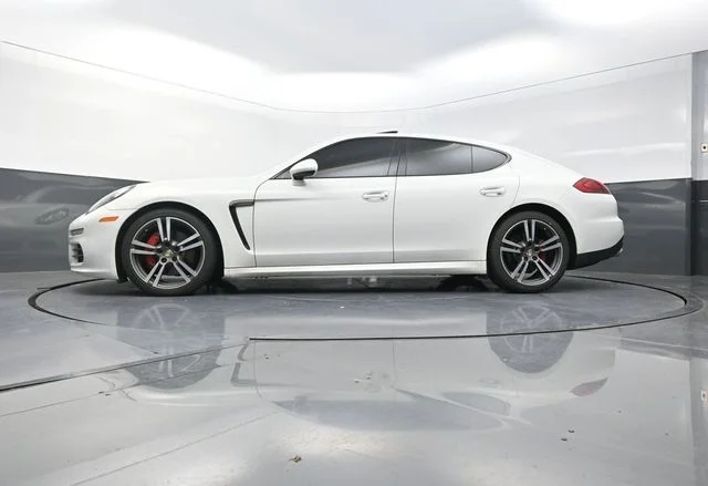 Used 2016  Porsche 4 image 34