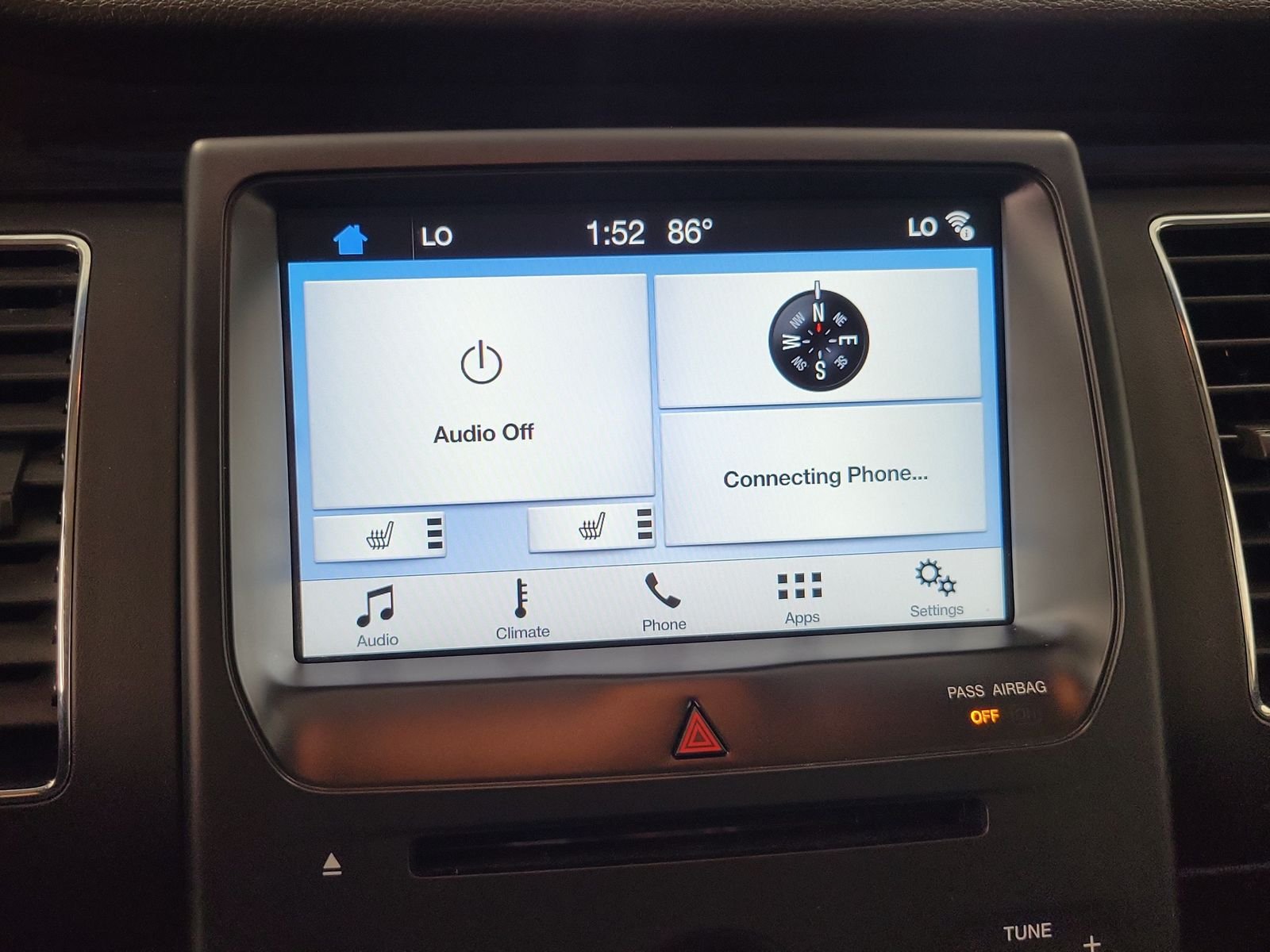 Used 2018 Gray Ford SEL image 17