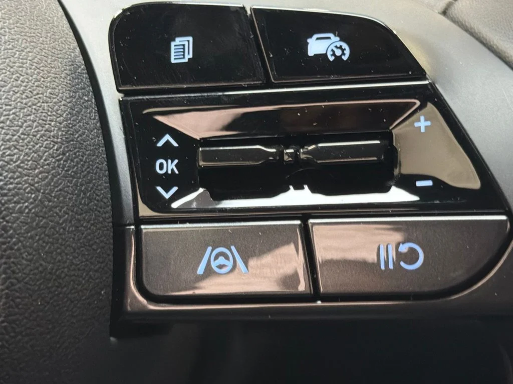 New 2026 Amazon Gray Hyundai SEL Sport image 19