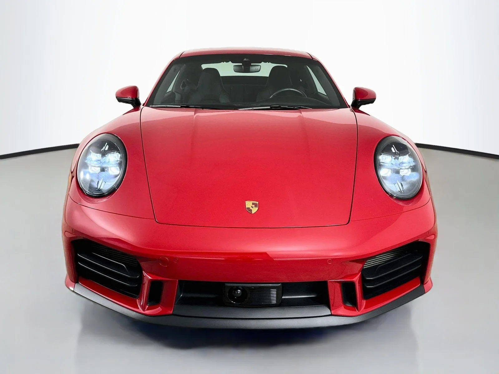 Used 2025 Red Porsche  image 2