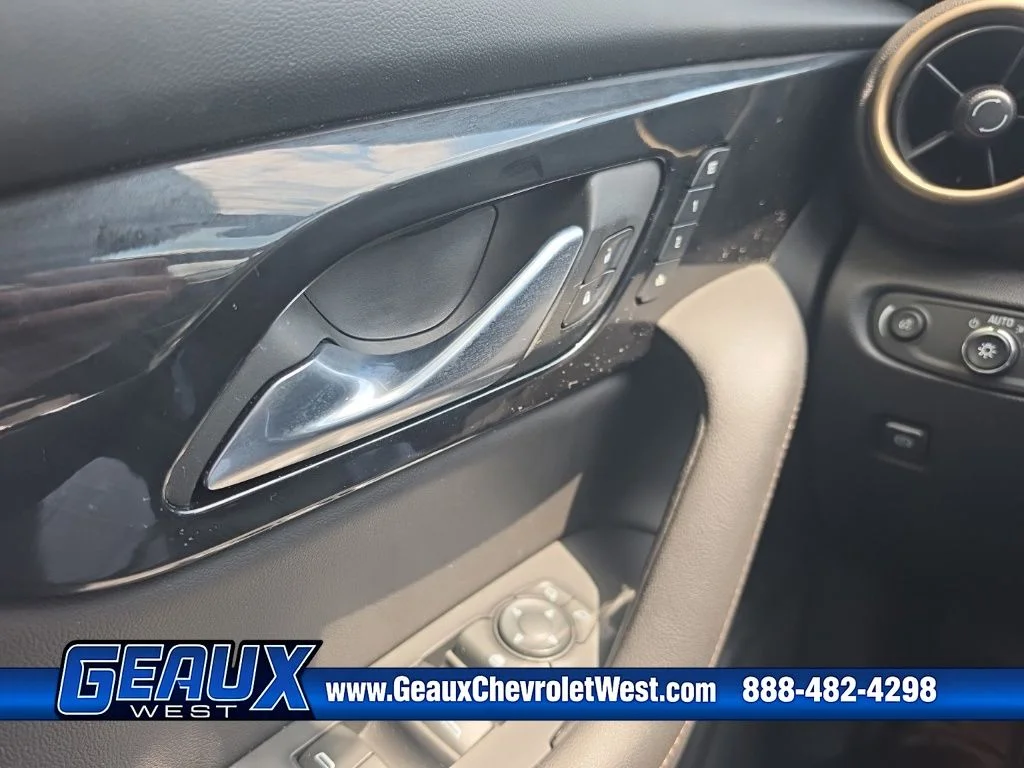 Used 2023 Beige Chevrolet Premier image 23