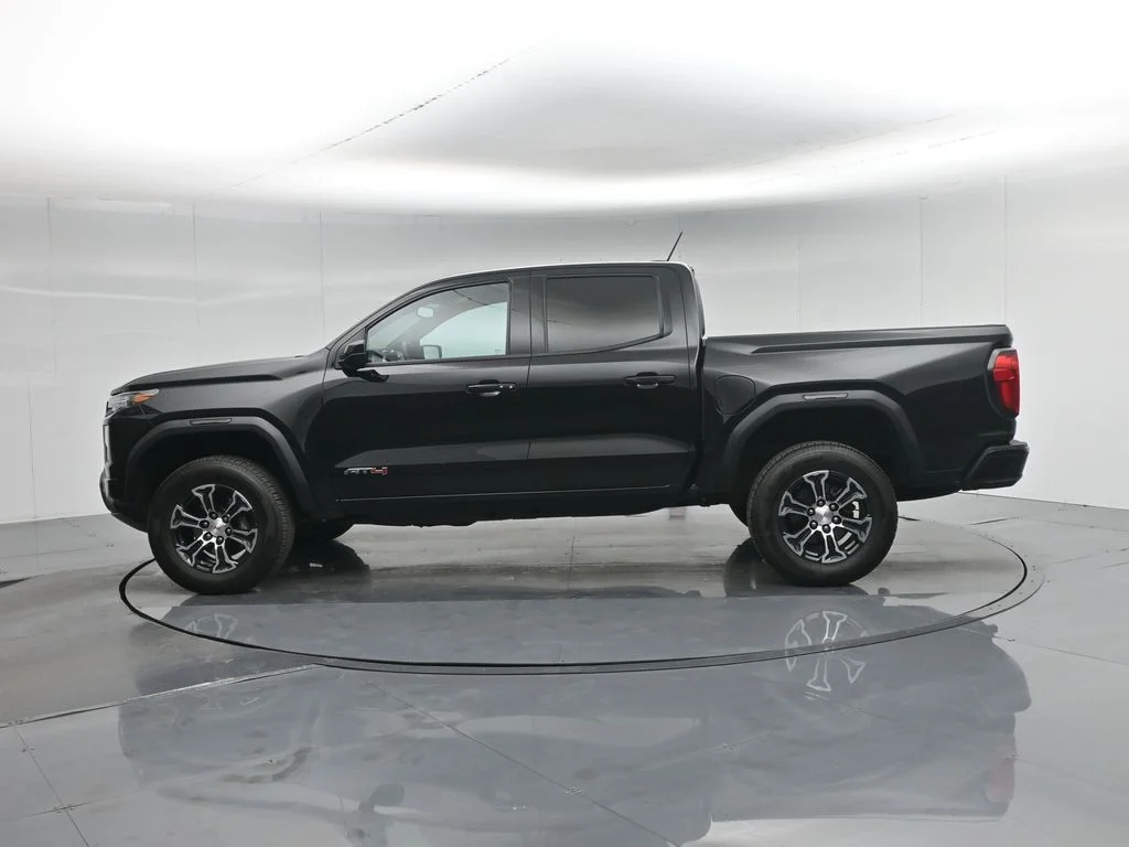 Used 2023 Black GMC AT4 image 27