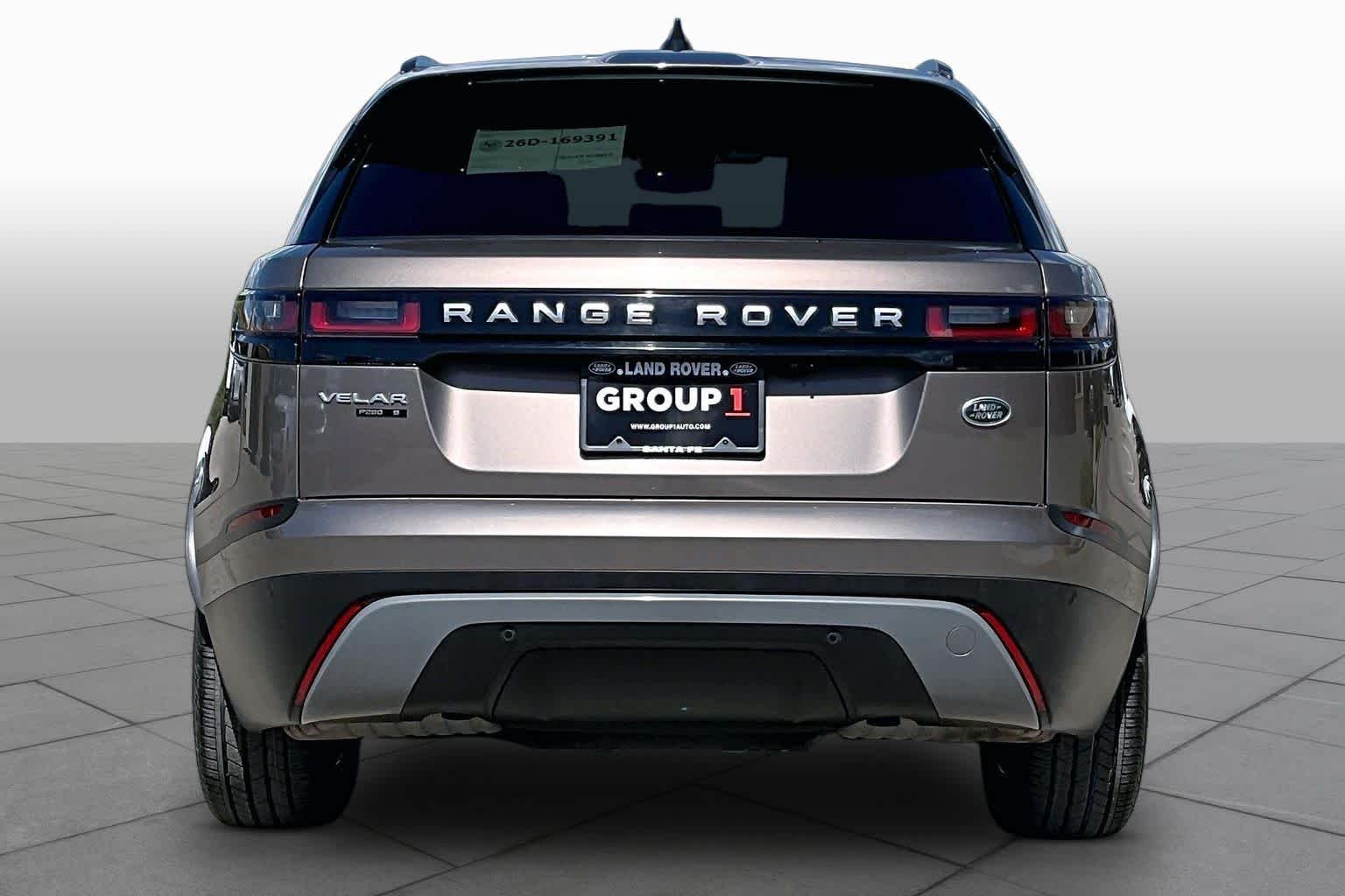 Used 2019 Kaikoura Stone Metallic Land Rover S image 5