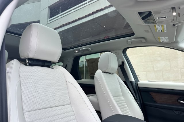 Certified Used 2024  Land Rover S image 16