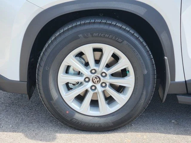 New 2026 White Toyota XLE All-Wheel Drive image 7