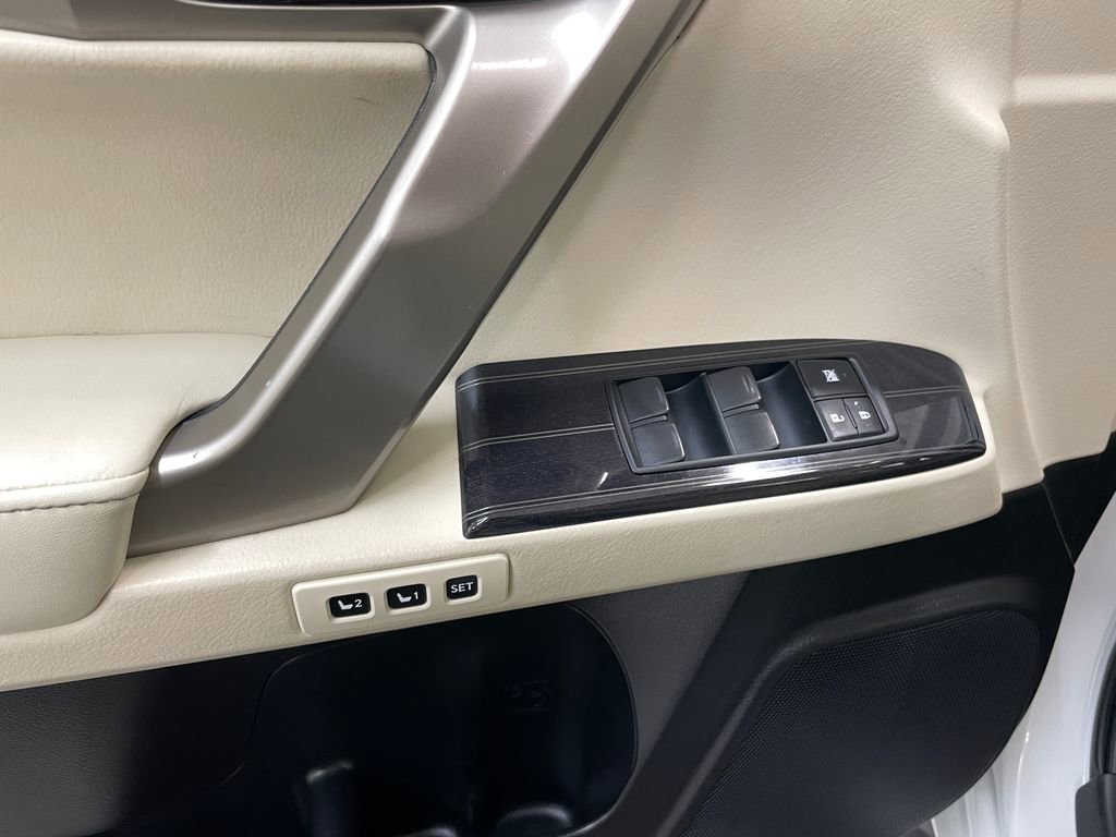 2020 Lexus GX LUXURY - Photo 33