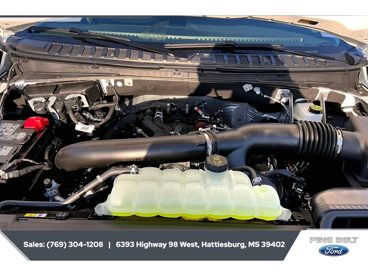 New 2027 Star White Metallic Tri-Coat Ford Active image 8