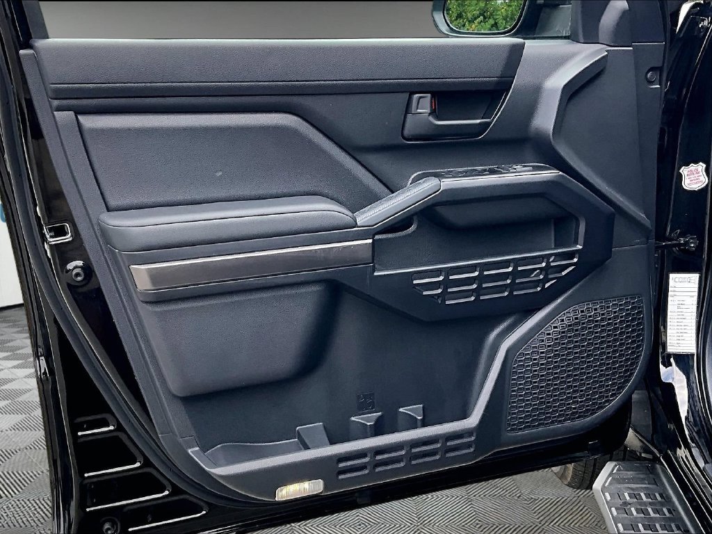 Used 2025 Black Toyota SR5 image 9