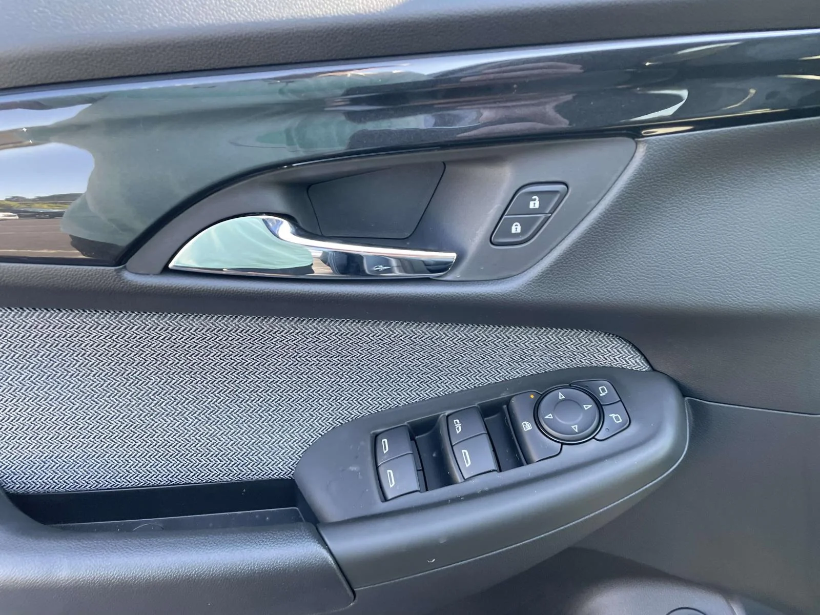 New 2026 Sterling Gray Metallic Chevrolet LT image 17