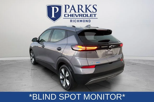 Used 2023 Gray Chevrolet LT image 5