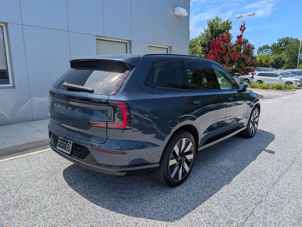 Certified Used 2025 Blue Volvo Twin Motor Performance Ultra image 25