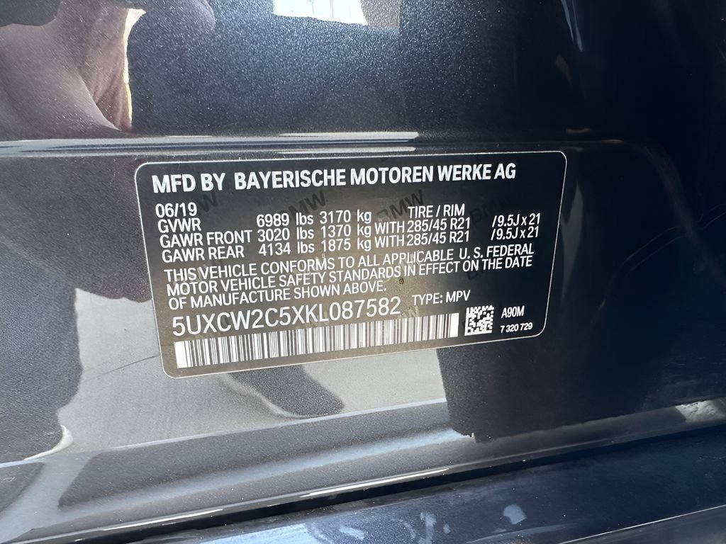 Used 2019 Dark Graphite Metallic BMW xDrive40i image 36