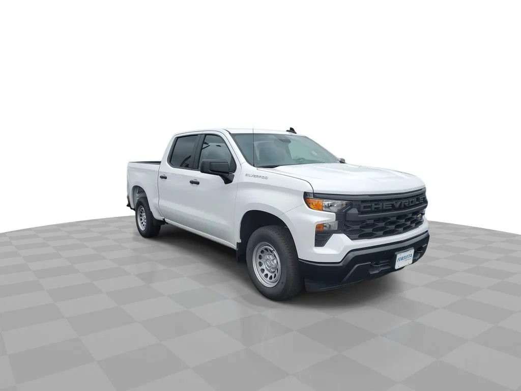 New 2026 Summit White Chevrolet WT image 2