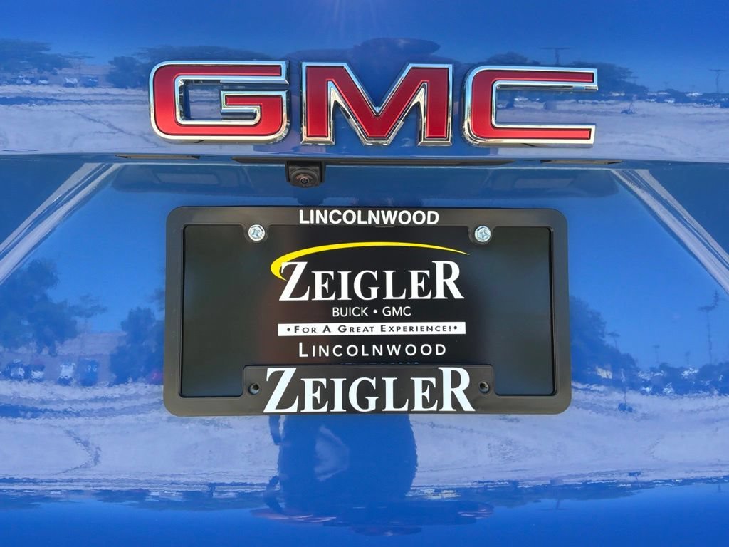 New 2027 Rapids Metallic GMC Elevation image 22