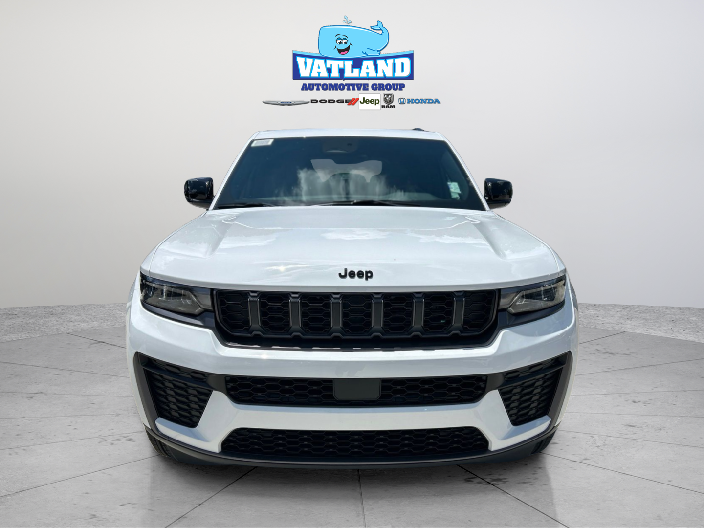 New 2026 Bright White Clear-Coat Exterior Paint Jeep Laredo Altitude image 8