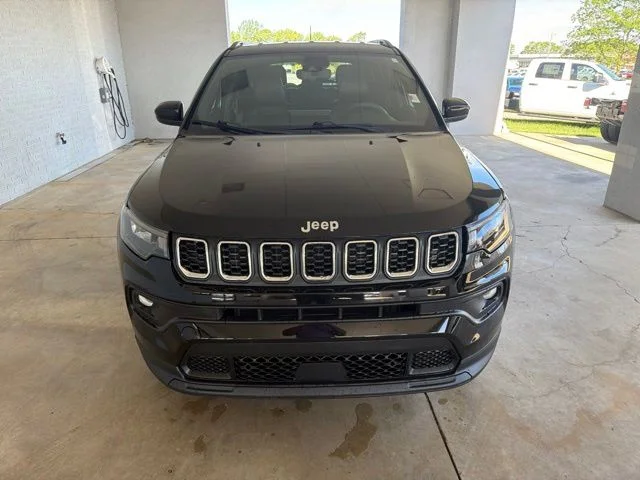 Used 2024 Black Jeep Latitude image 7