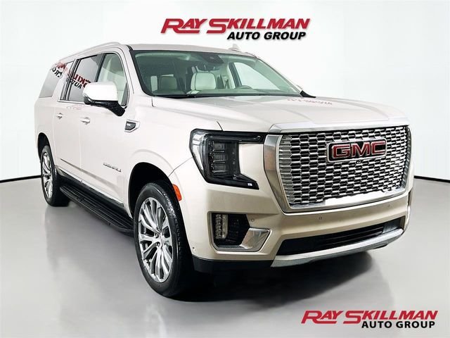 2023 GMC Yukon Denali AWD's photo