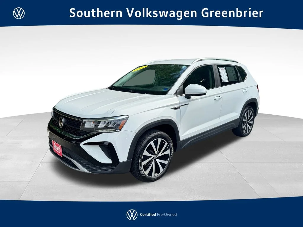 2023 Volkswagen Taos 1.5T SE's photo