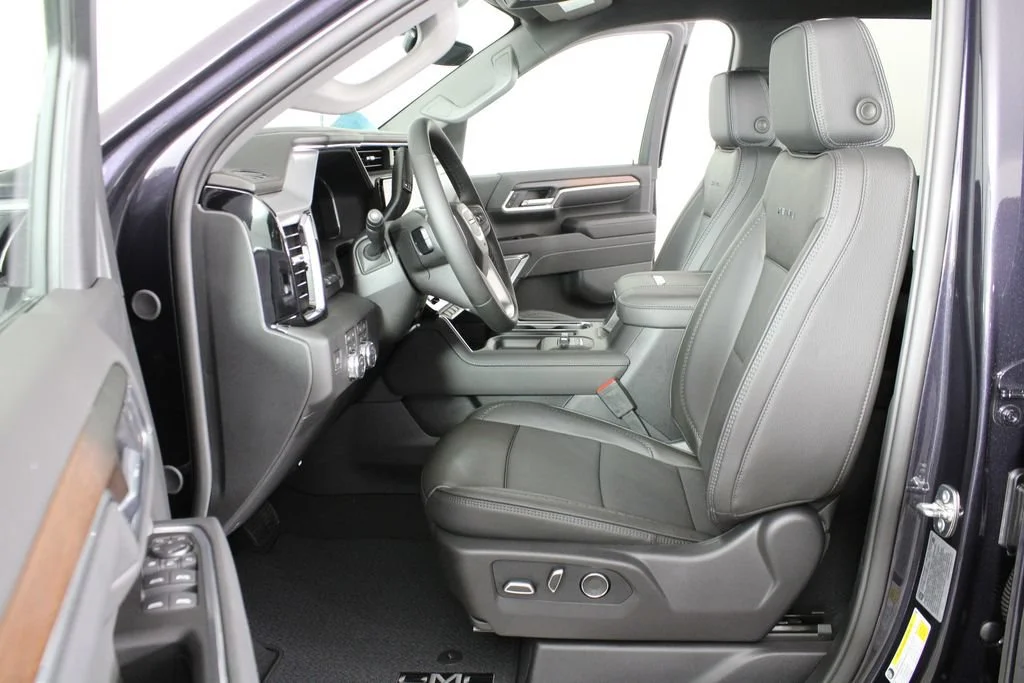 New 2026 Titanium Rush Metallic GMC Denali image 22