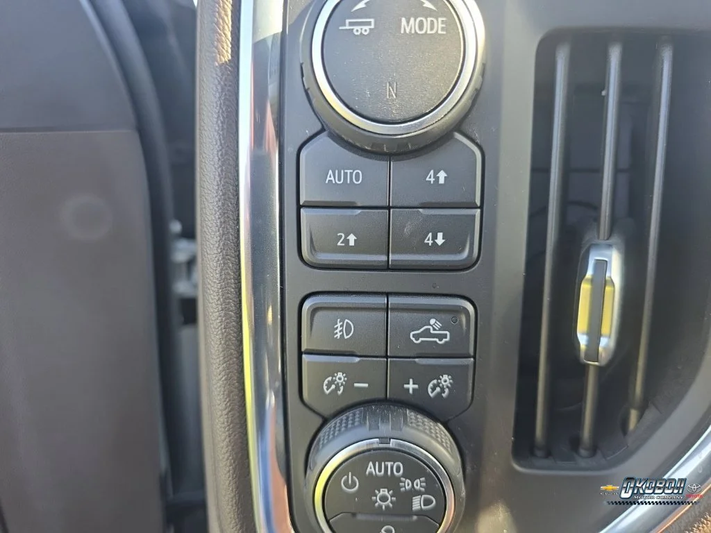 2021 Chevrolet Silverado 1500 LTZ - Photo 19
