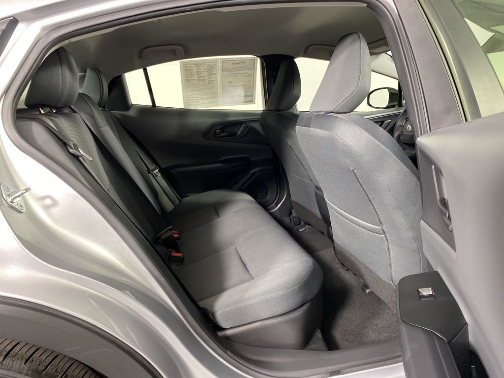 2023 Toyota Prius LE - Photo 25