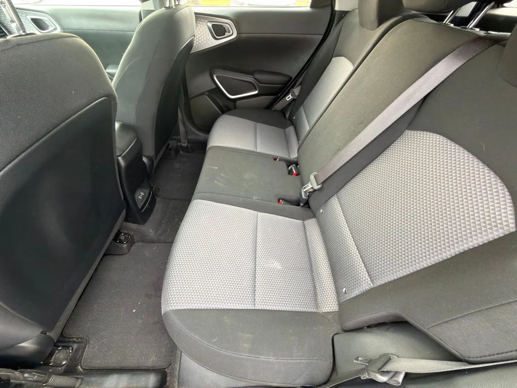 Used 2023 White Kia S image 14