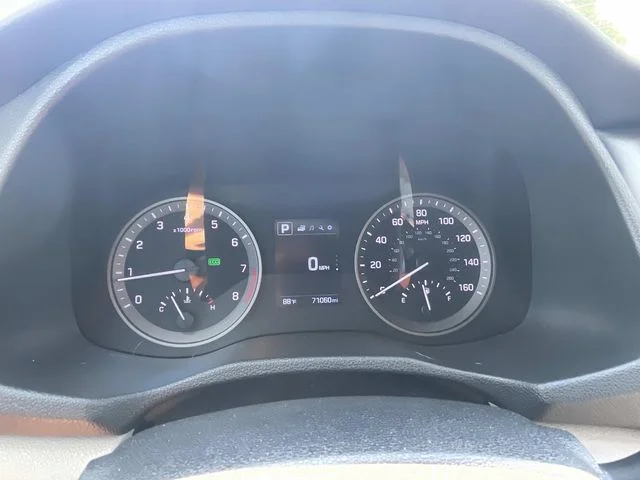 Used 2018 Silver Hyundai SEL image 20