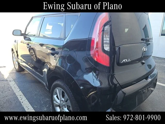 Used 2016 Black Kia Plus image 3