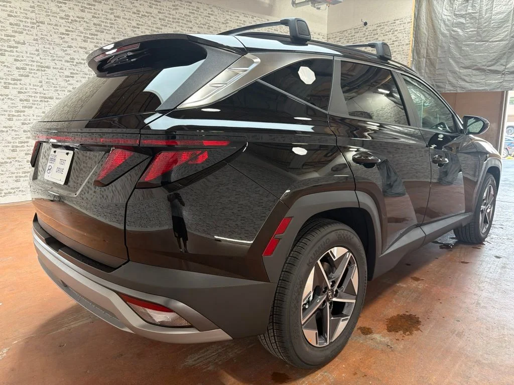 New 2026 Phantom Black Hyundai SEL Plus image 7