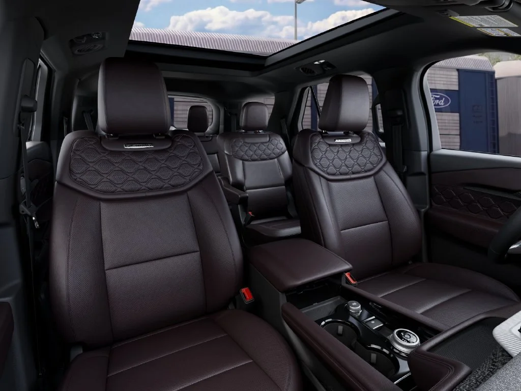 New 2027 Agate Black Metallic Ford Platinum™ image 10