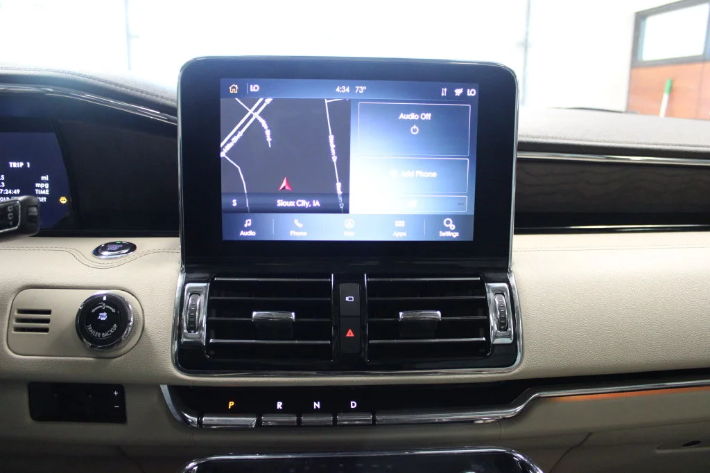 Used 2021 Black Lincoln Reserve image 29