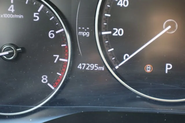 Used 2025 Gray Metallic Mazda 2.5 S Carbon Edition image 37