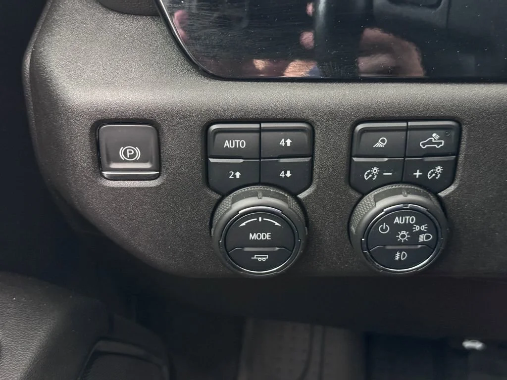 2024 Chevrolet Silverado 2500HD LTZ - Photo 25