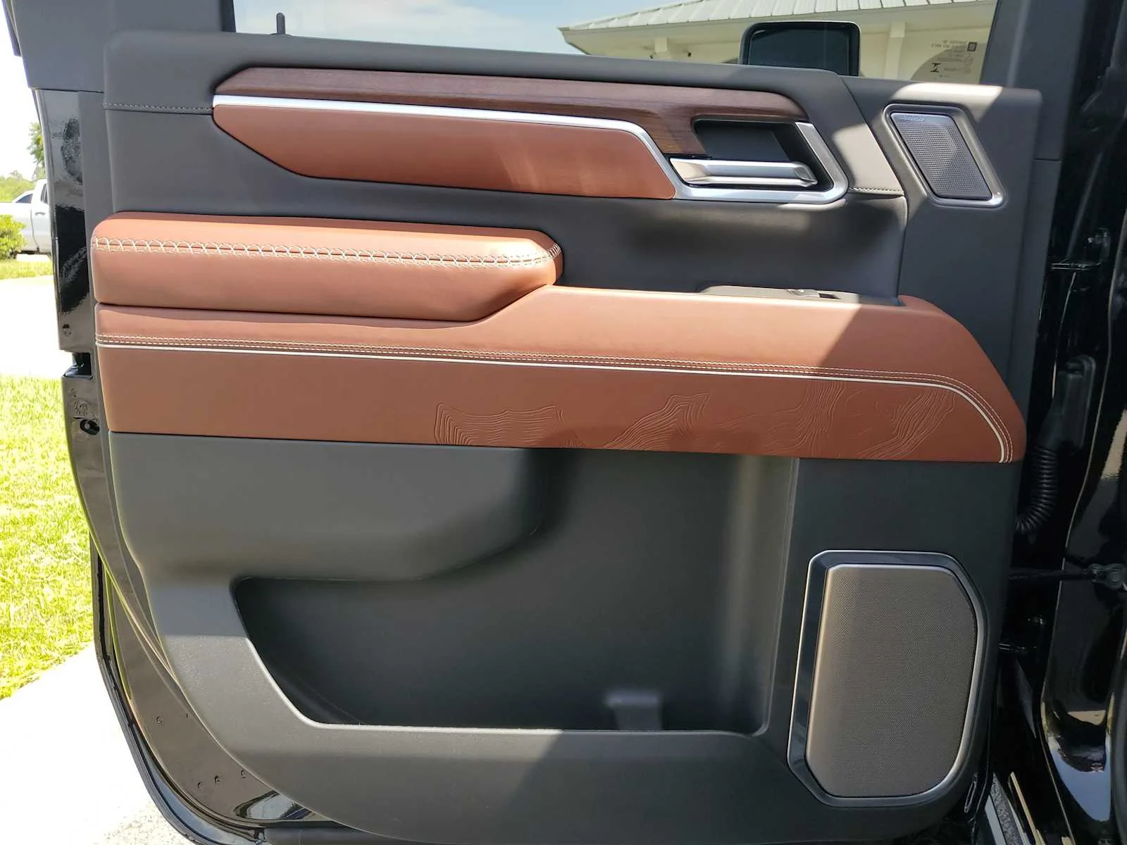 New 2026 Onyx Black GMC Denali Ultimate image 22