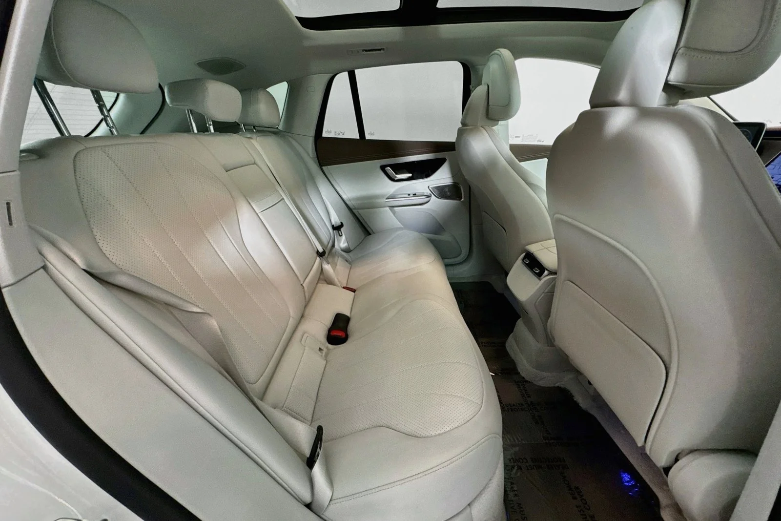 Used 2023 Polar White Mercedes-Benz EQE 350 image 26