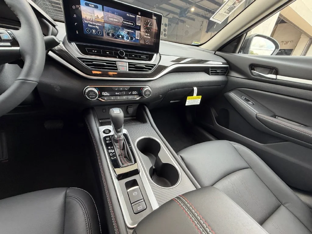 New 2026 Gray Nissan 2.5 SR image 15