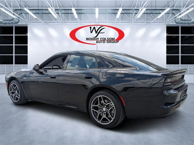 New 2026 Diamond Black Crystal Pearlcoat Dodge R/T Plus image 5